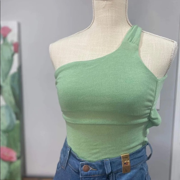 One shoulder cut out bodysuit - Picture 1 of 3